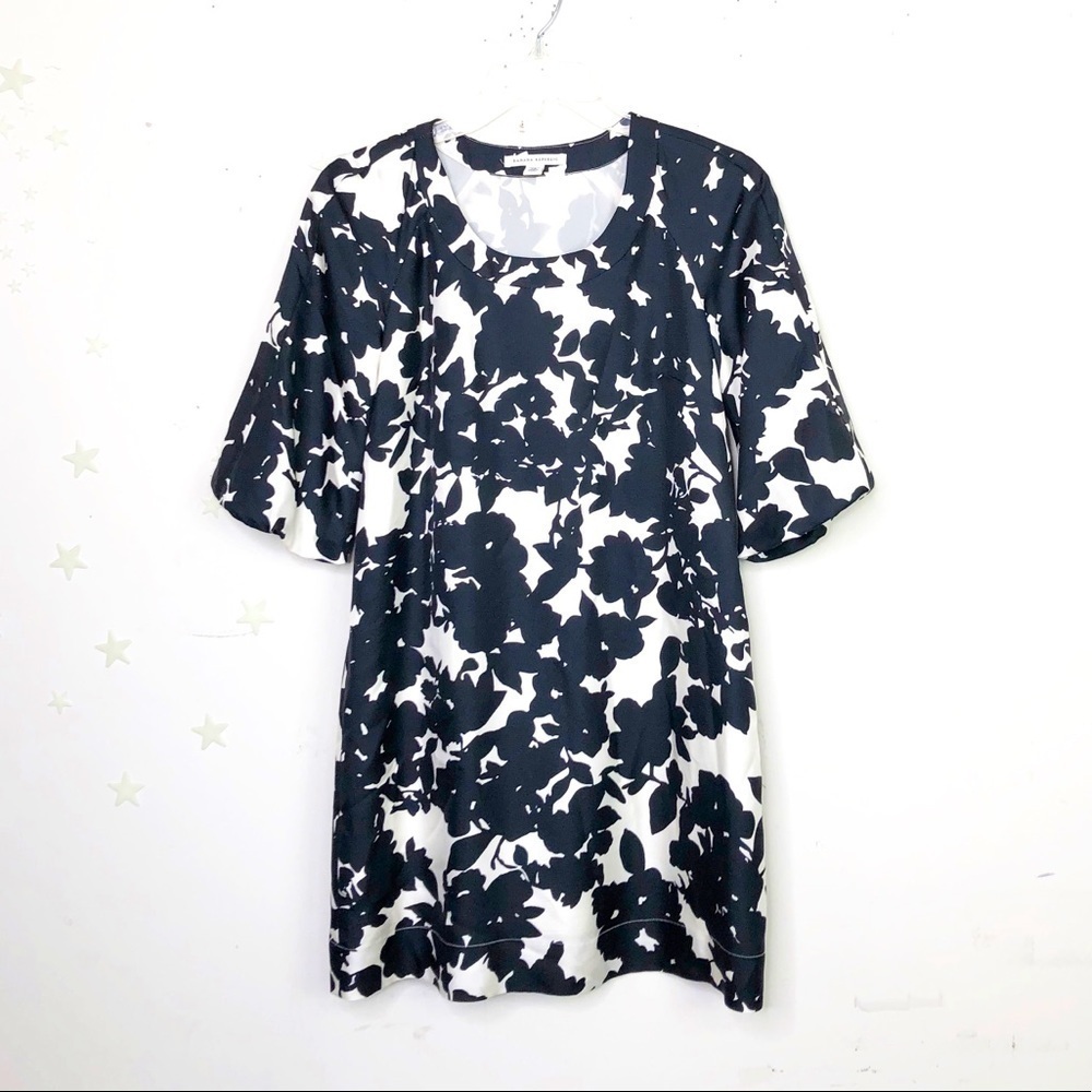BANANA Republic B/W Floral silk dress